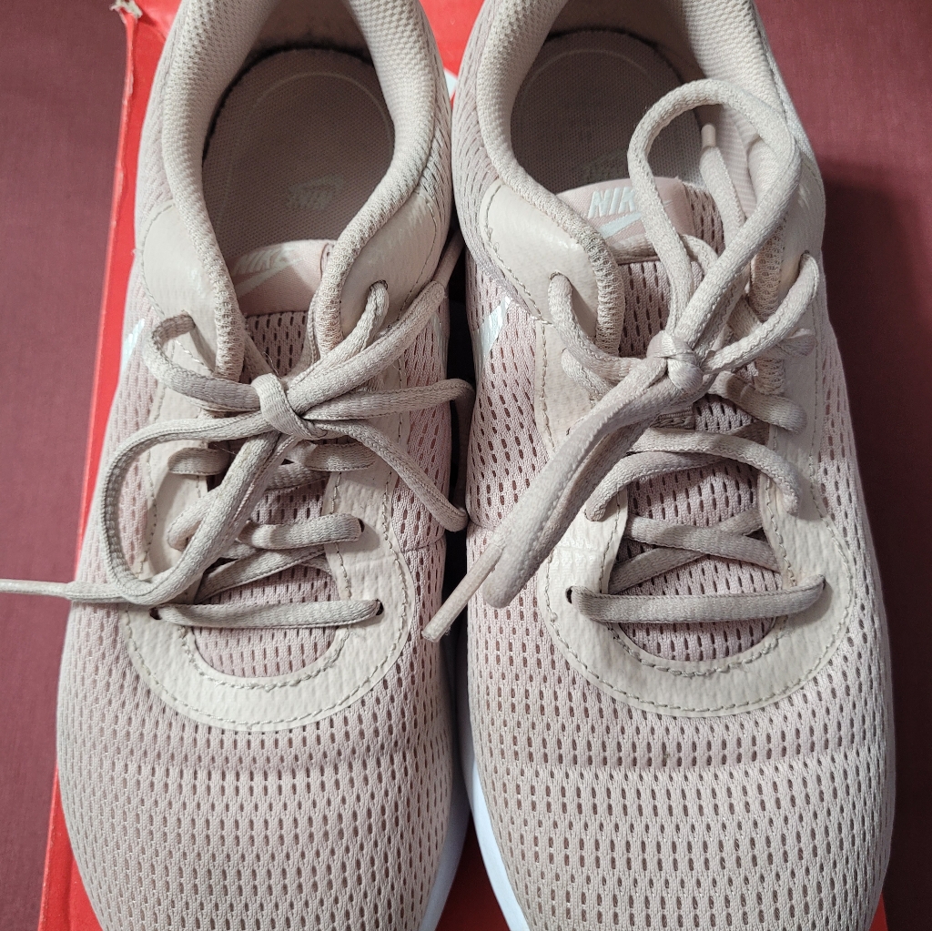 Womens Nike Sneakers